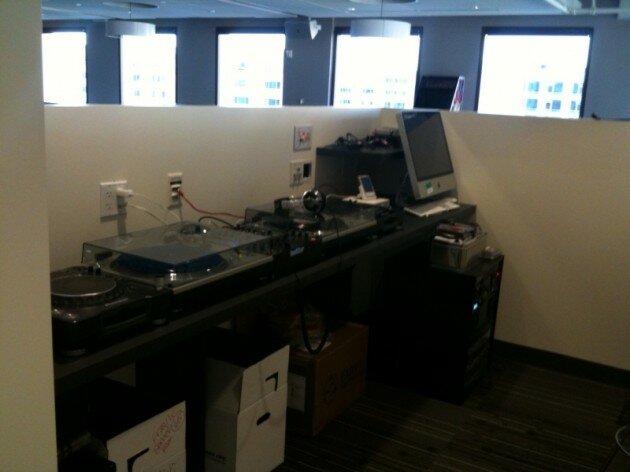 twitterhq4