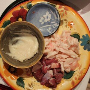 eating raw meat01